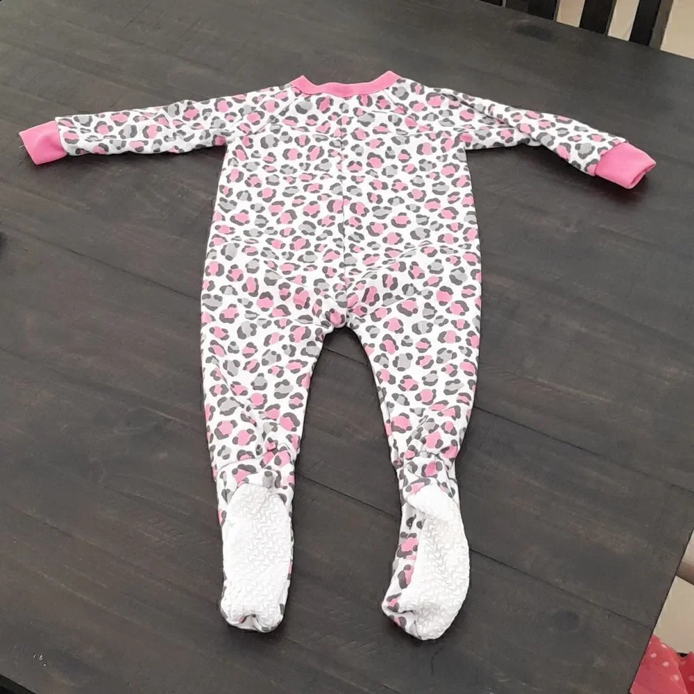 Mon petit onesie pj like new great condition